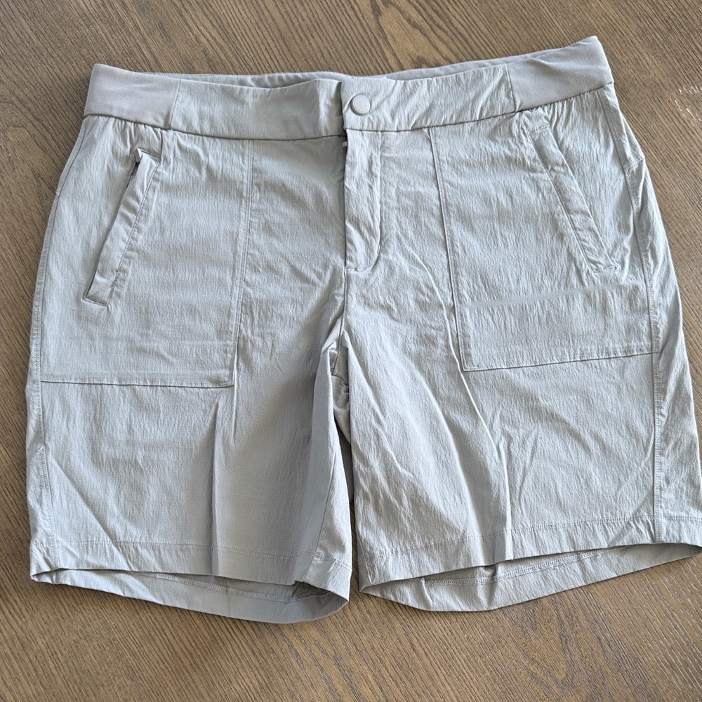Active Life Light Gray Women’s Stretch Shorts